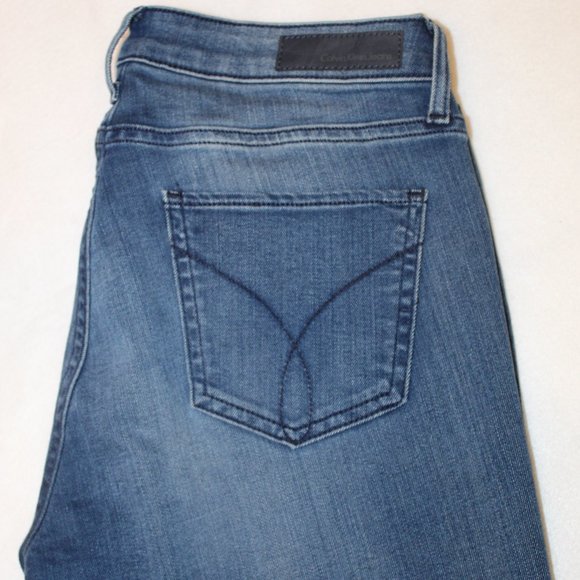 Calvin Klein Jeans Women - Picture 2 of 4